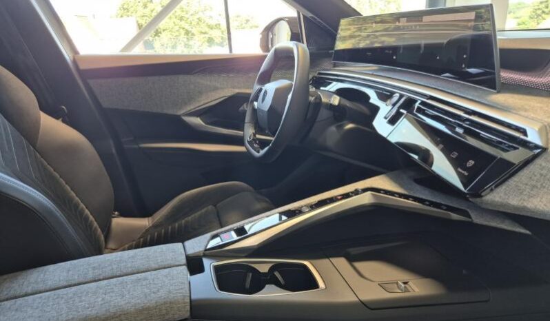 
								Peugeot 5008 GT ULTIMATE full									