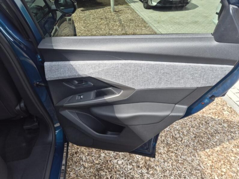 
								Peugeot 3008 ALLURE full									