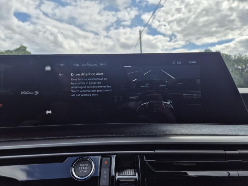 
								Peugeot 3008 ALLURE full									
