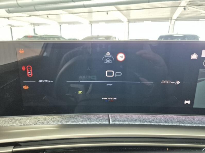 
								Peugeot 5008 GT ULTIMATE full									