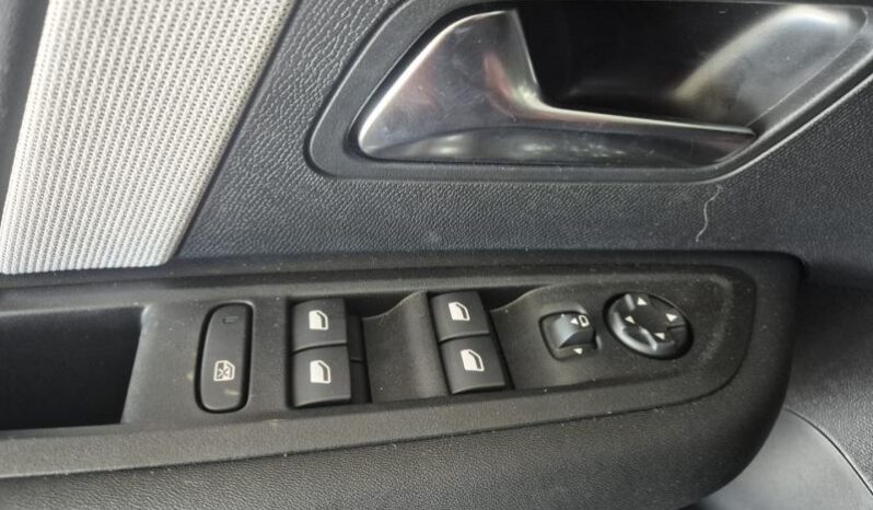 
								Citroen C4 X MAX full									