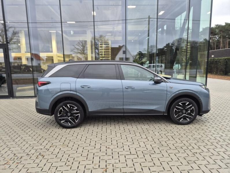 
								Peugeot 5008 GT EXCLUSIVE full									