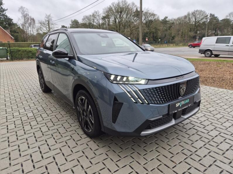 
								Peugeot 5008 GT EXCLUSIVE full									