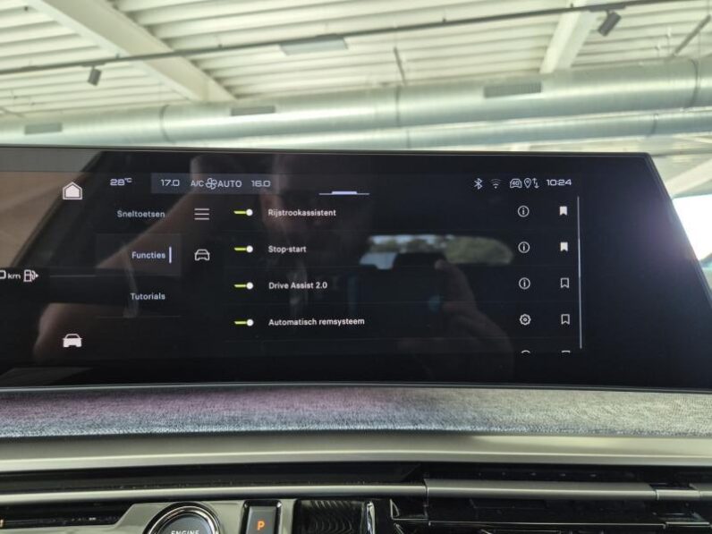 
								Peugeot 5008 GT ULTIMATE full									