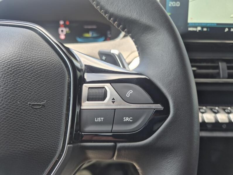 
								Peugeot 3008 ALLURE PACK PLUGIN HYBRIDE full									