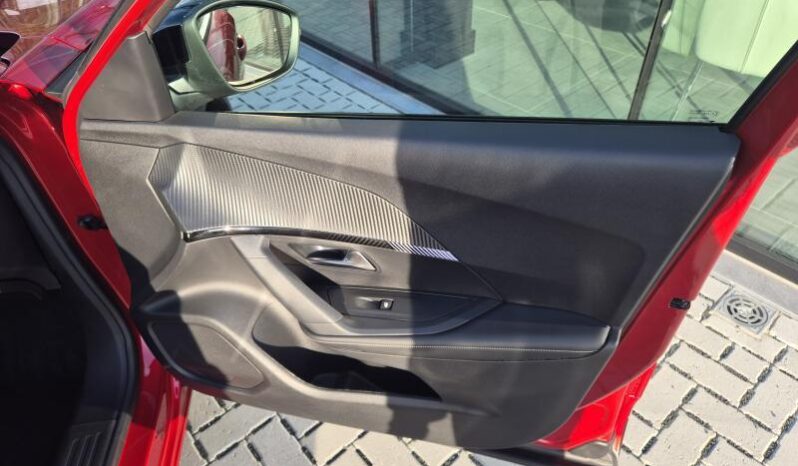 
								Peugeot 2008 ALLURE MILD HYBRIDE full									