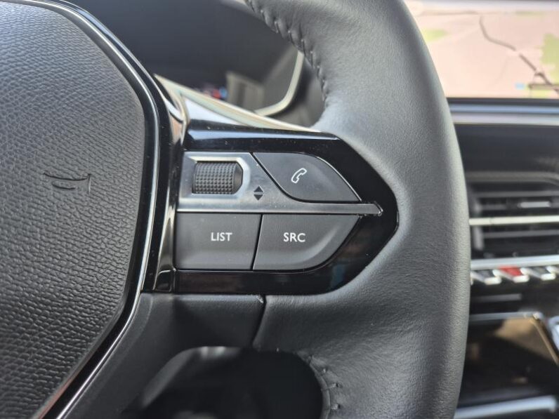 
								Peugeot 2008 ALLURE MILD HYBRIDE full									