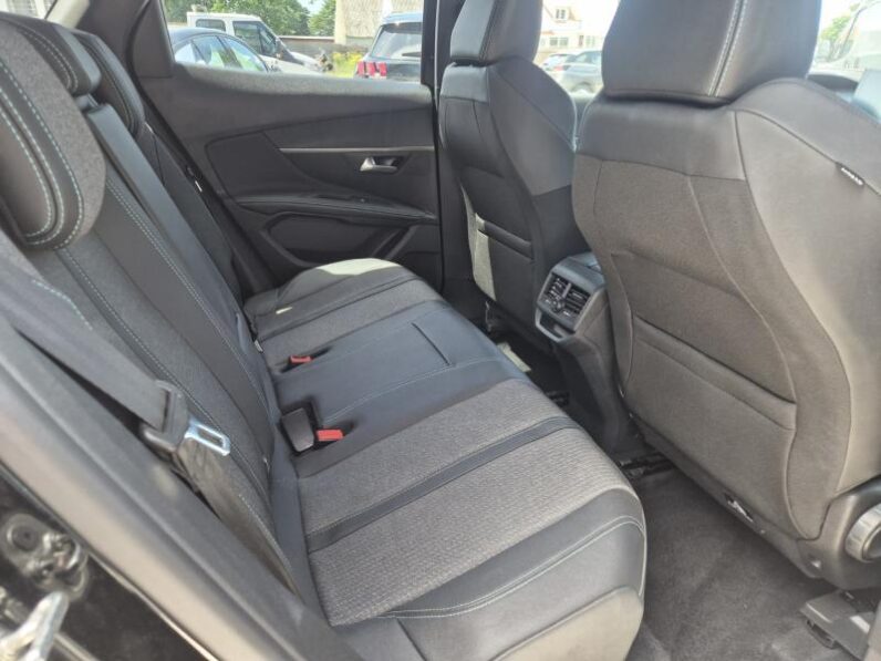 
								Peugeot 3008 ALLURE PACK PLUGIN HYBRIDE full									