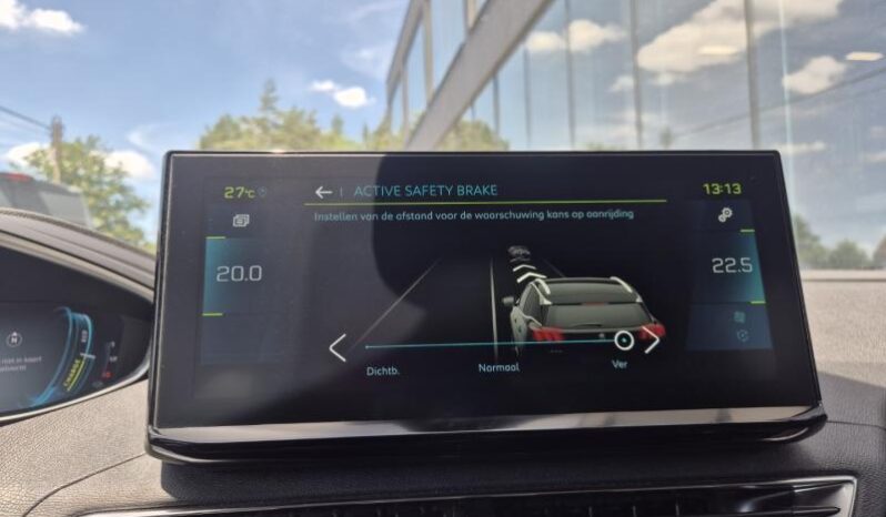 
								Peugeot 3008 ALLURE PACK PLUGIN HYBRIDE full									