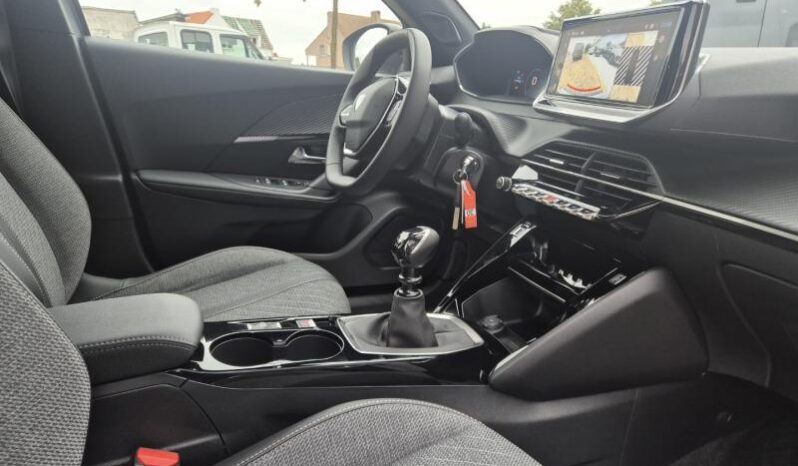 
								Peugeot 2008 ALLURE full									