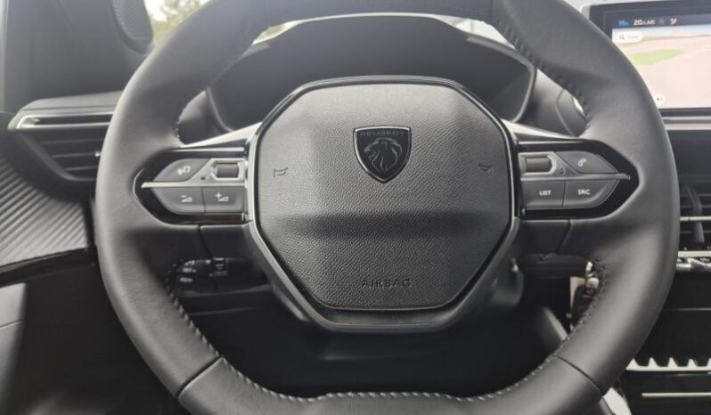 
								Peugeot 2008 ALLURE full									