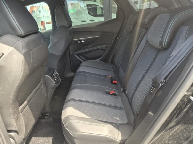 
								Peugeot 3008 ALLURE PACK PLUGIN HYBRIDE full									