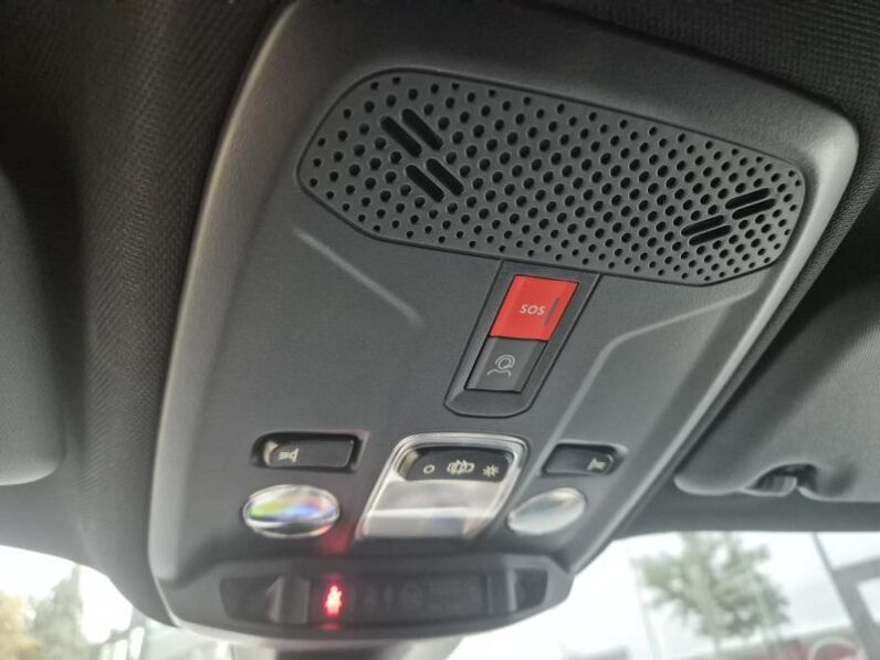 
								Peugeot 2008 ALLURE full									