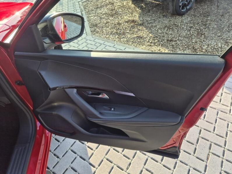 
								Peugeot 2008 ALLURE MILD HYBRIDE full									