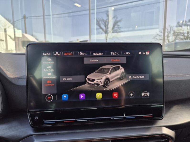 
								Cupra Formentor 1.5 L 150 PK full									