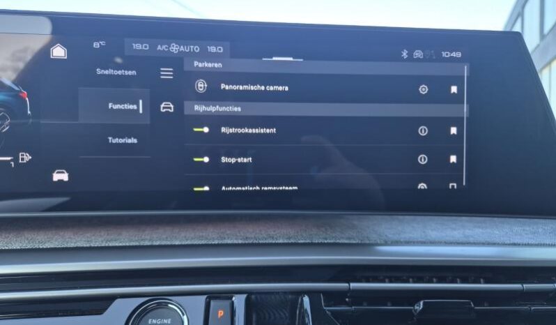 
								Peugeot 5008 GT full									