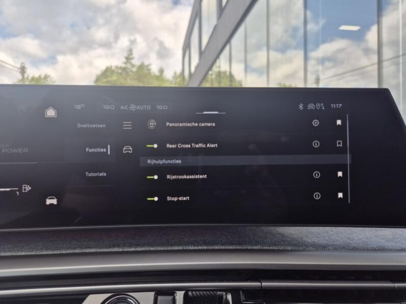 
								Peugeot 5008 full									