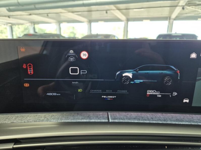 
								Peugeot 5008 GT full									