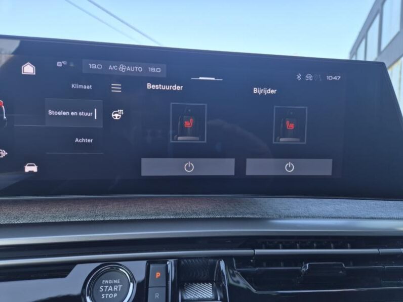 
								Peugeot 5008 GT full									