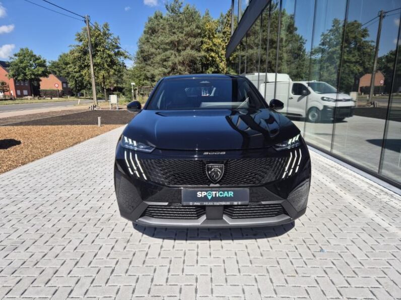 
								Peugeot 3008 GT full									