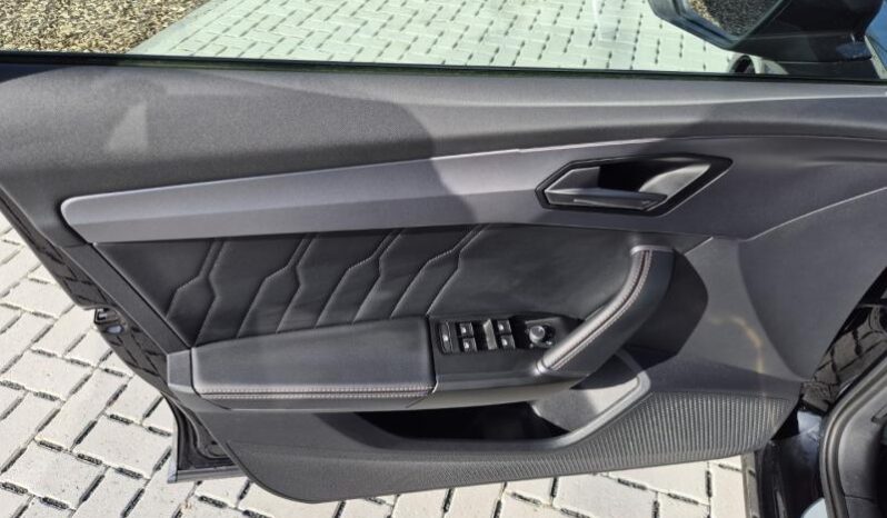 
								Cupra Formentor 1.5 L 150 PK full									