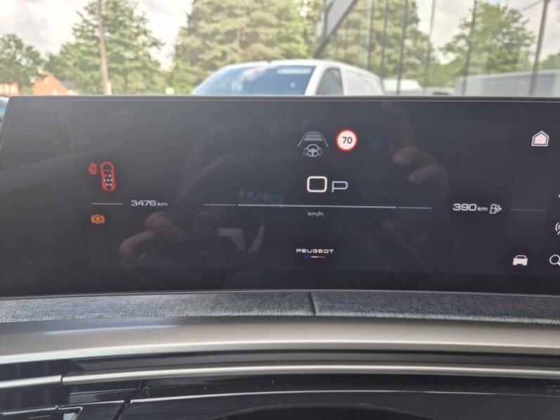 
								Peugeot 5008 full									