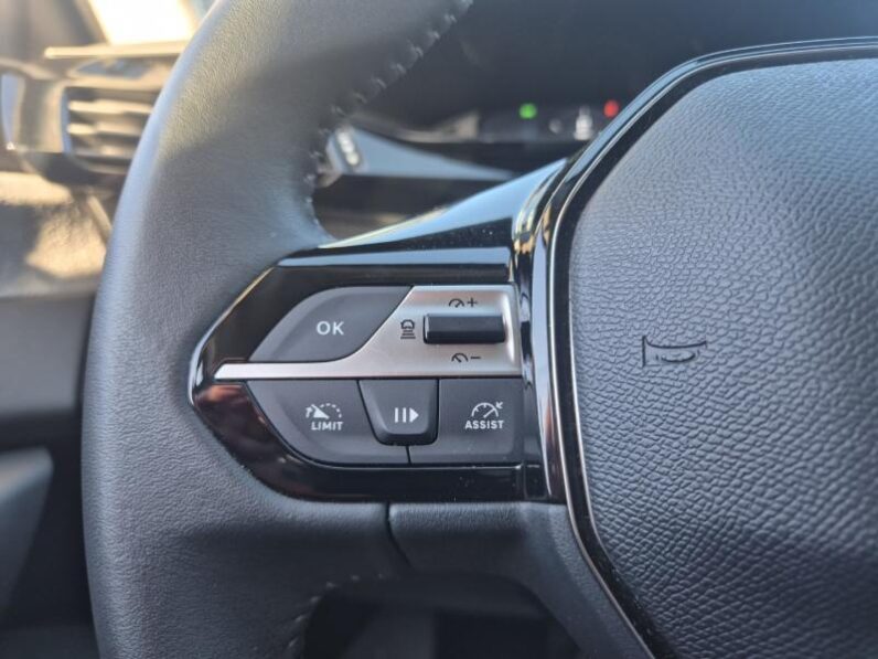 
								Peugeot 308 ALLURE full									