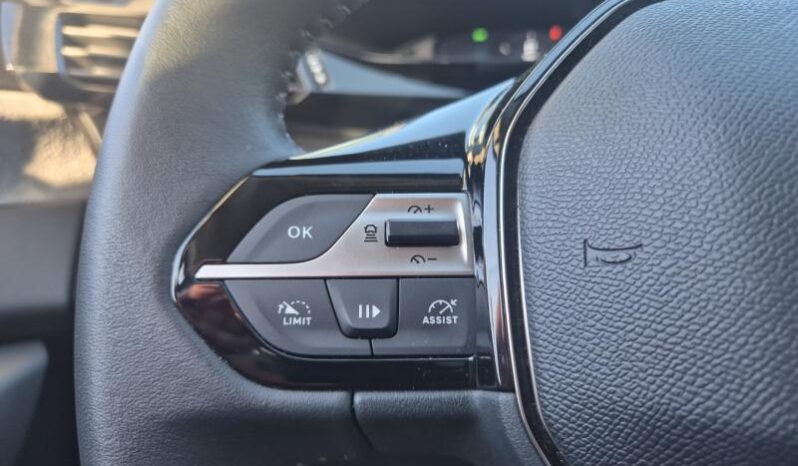 
								Peugeot 308 ALLURE full									