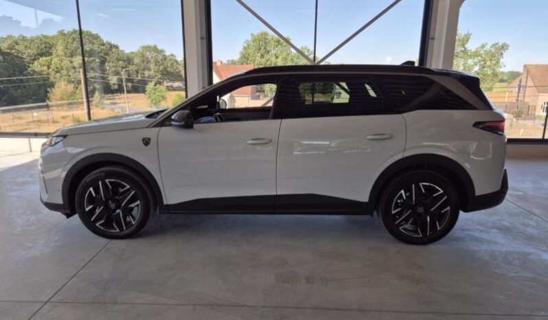
								Peugeot 5008 GT full									