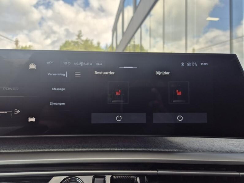 
								Peugeot 5008 full									