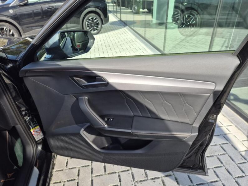 
								Cupra Formentor 1.5 L 150 PK full									