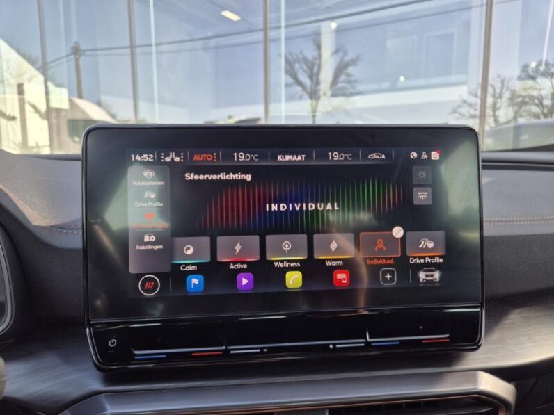 
								Cupra Formentor 1.5 L 150 PK full									