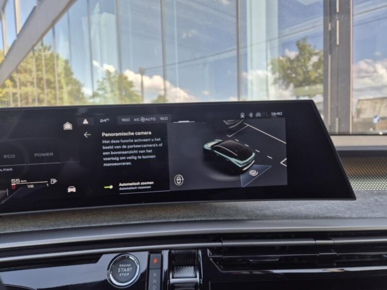 
								Peugeot 3008 GT full									