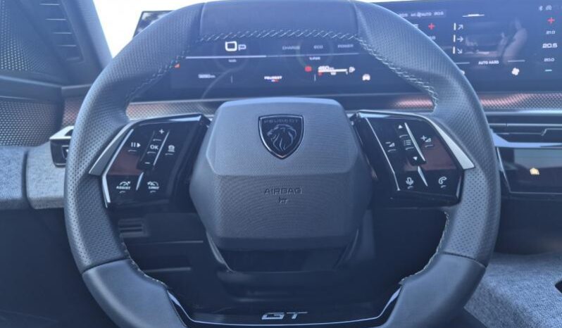 
								Peugeot 5008 GT full									