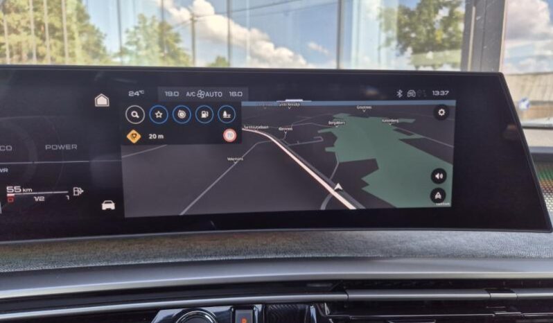 
								Peugeot 3008 GT full									