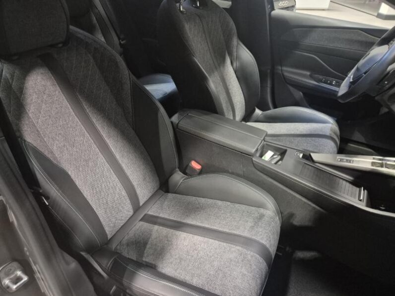 
								Peugeot 408 ALLURE full									