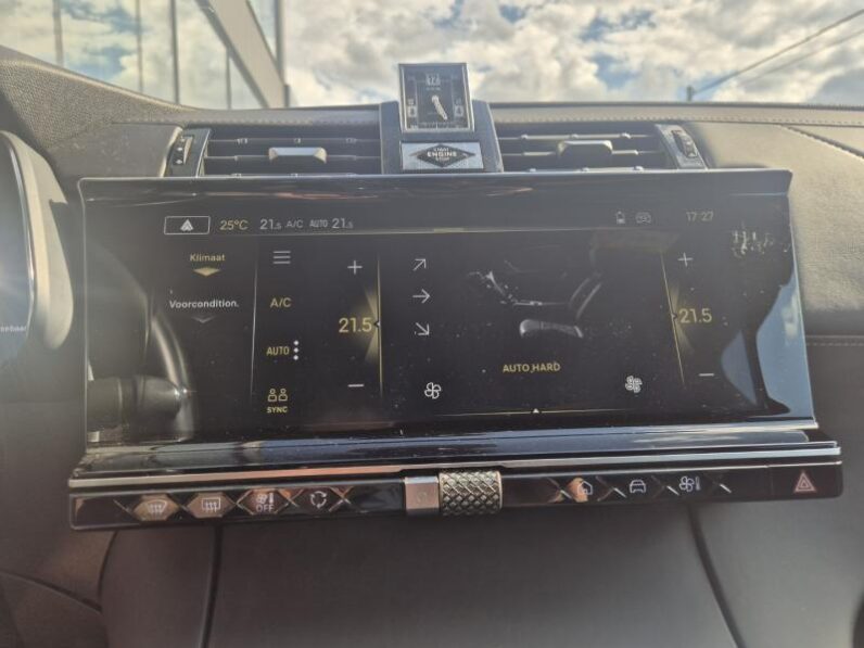 
								DS Automobiles DS 7 Crossback RIVOLI 300 PK full									