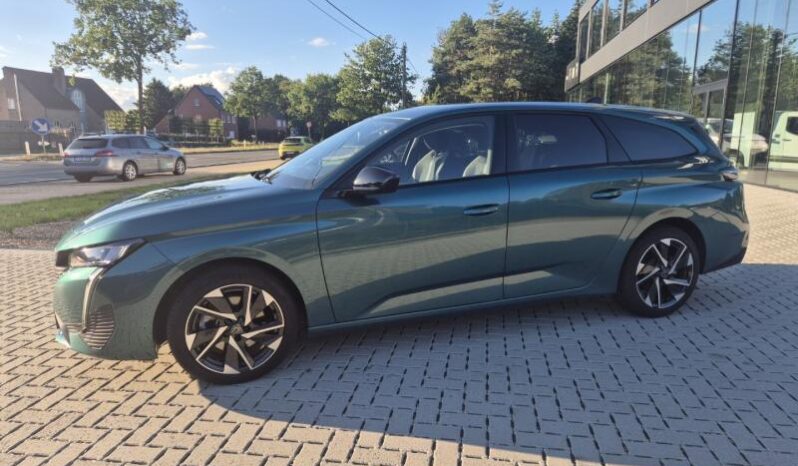 
								Peugeot 308 ALLURE full									