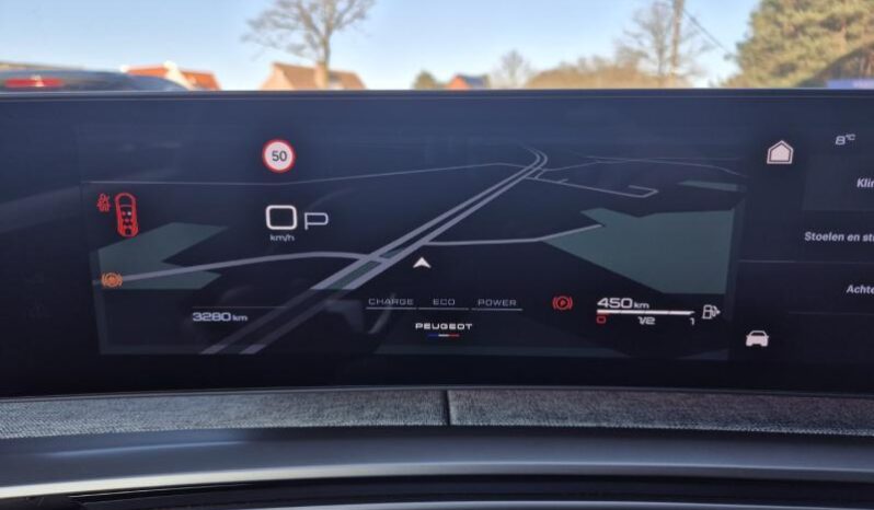 
								Peugeot 5008 GT full									