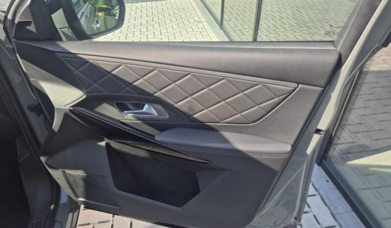 
								DS Automobiles DS 7 Crossback RIVOLI 300 PK full									