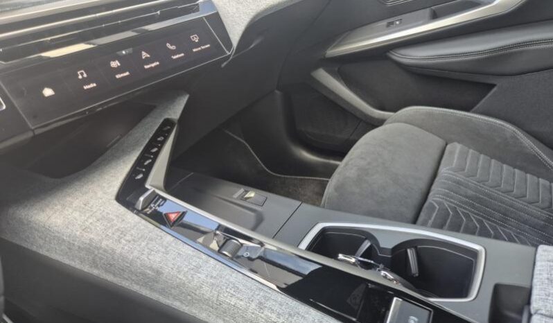 
								Peugeot 5008 full									