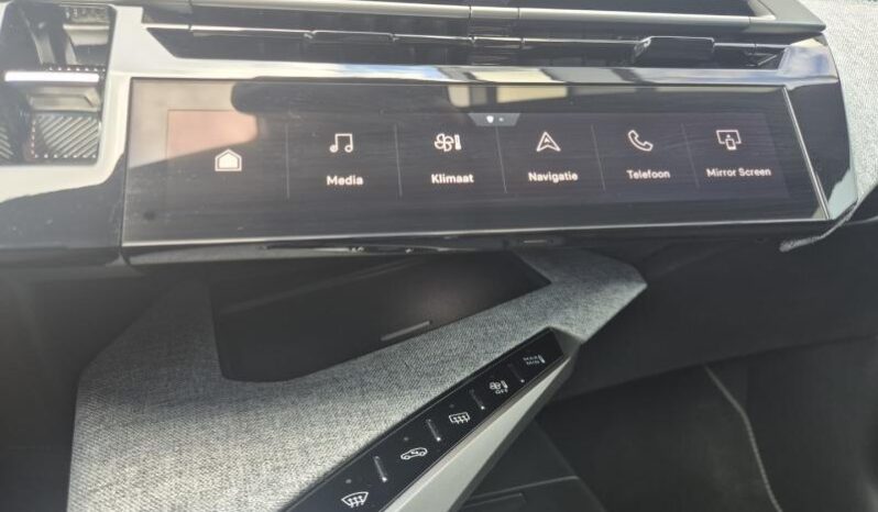 
								Peugeot 5008 full									
