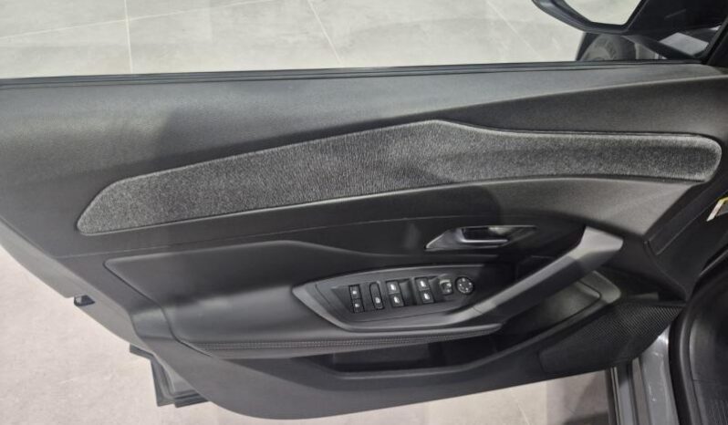 
								Peugeot 408 ALLURE full									