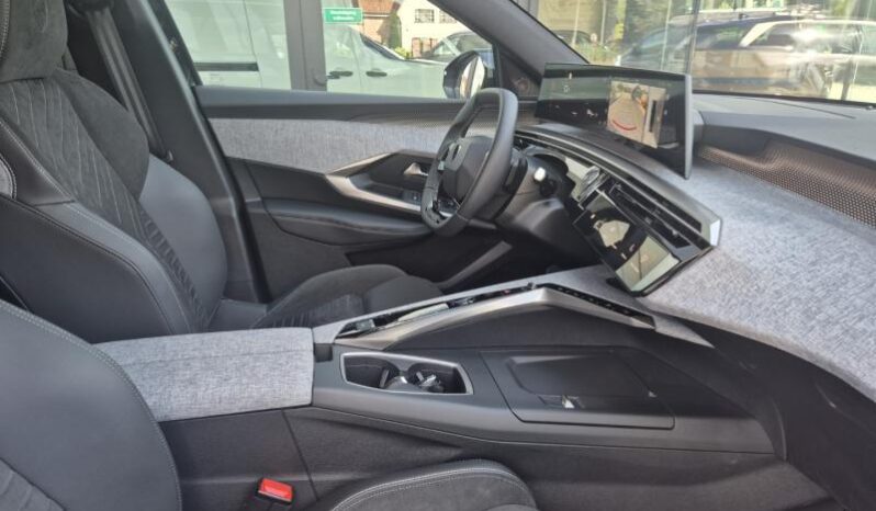 
								Peugeot 5008 full									