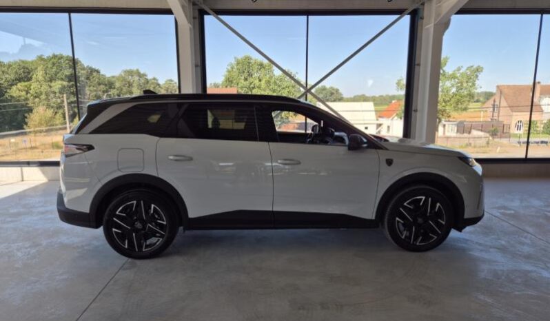 
								Peugeot 5008 GT full									
