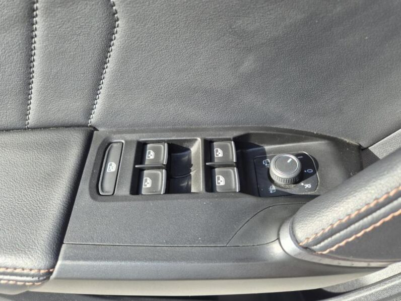 
								Cupra Formentor 1.5 L 150 PK full									