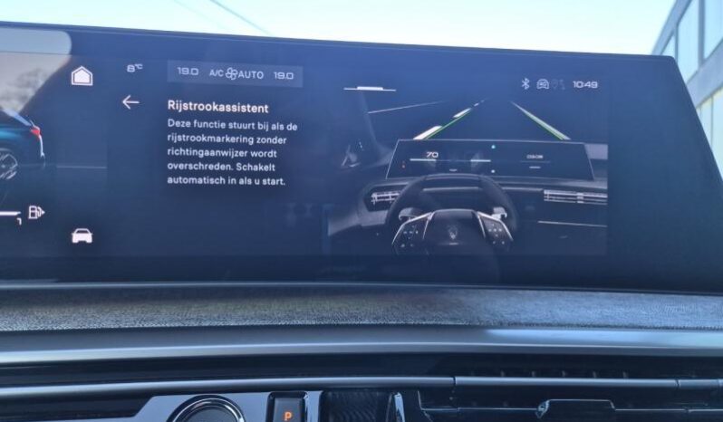 
								Peugeot 5008 GT full									
