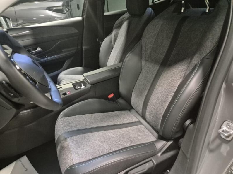 
								Peugeot 408 ALLURE full									