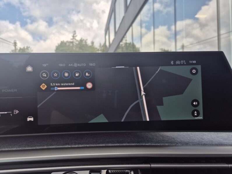 
								Peugeot 5008 full									