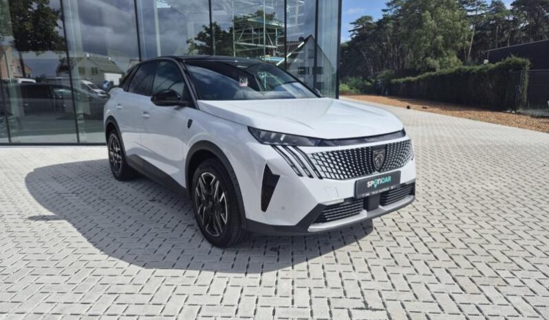 
								Peugeot 3008 GT full									